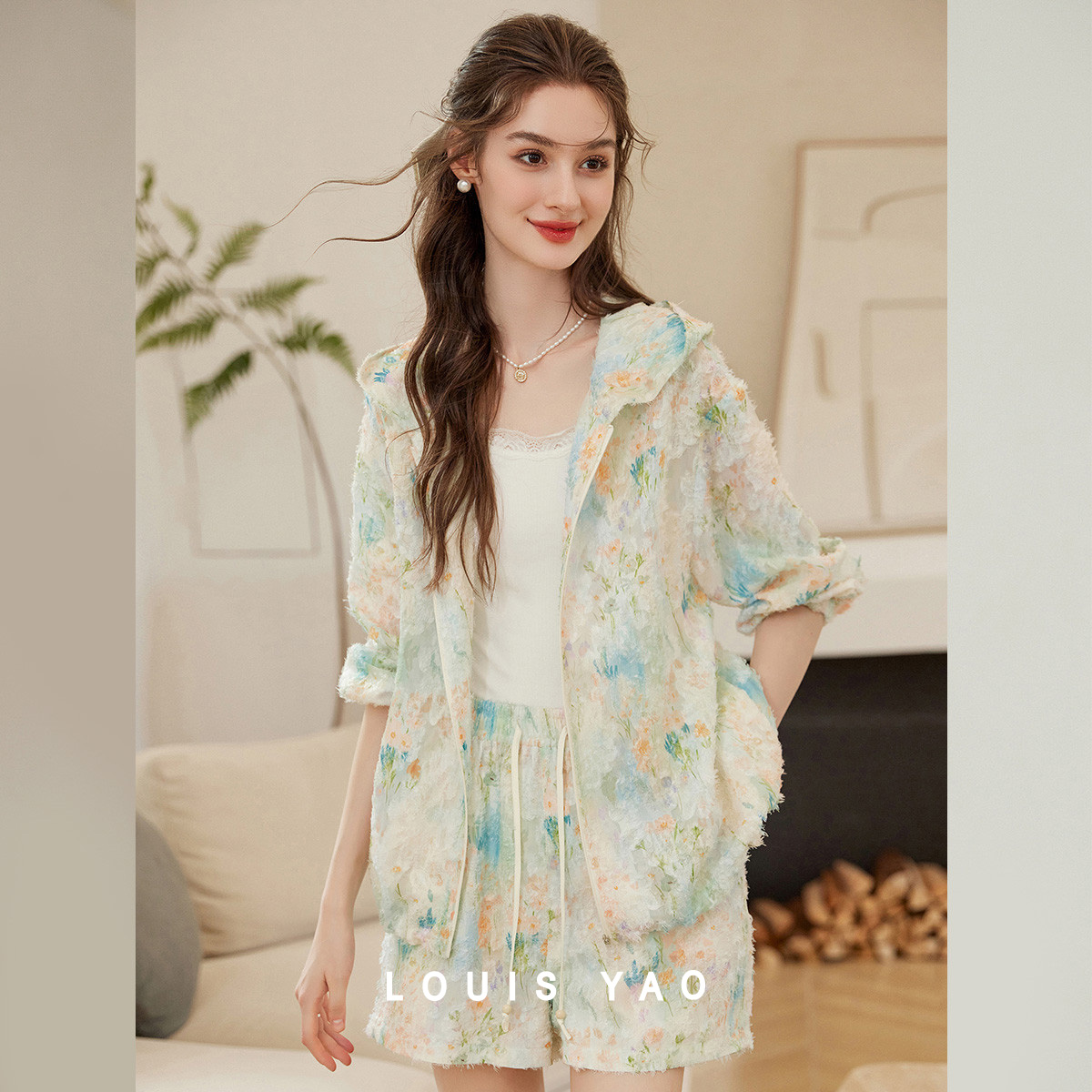 Conjunto LOUIS YAO para Mujer, - Jackets reseña y precio